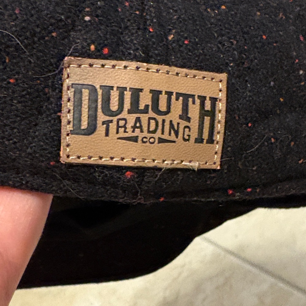 Duluth Trading Co wool Black Hat with Red Accents